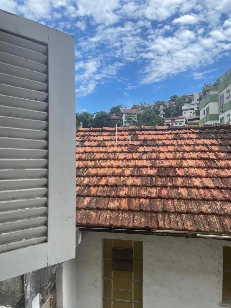 Casa Charmosa E Com Area Externa *