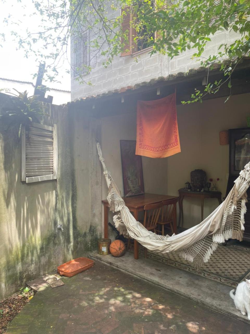 Casa Charmosa E Com Area Externa