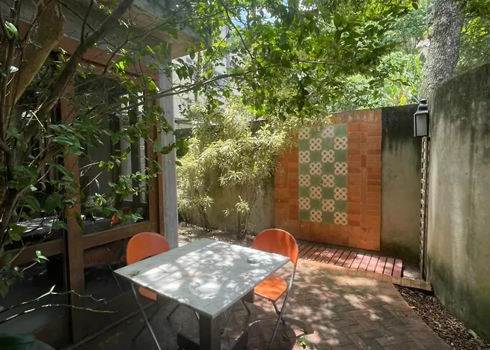 Casa Charmosa E Com Area Externa